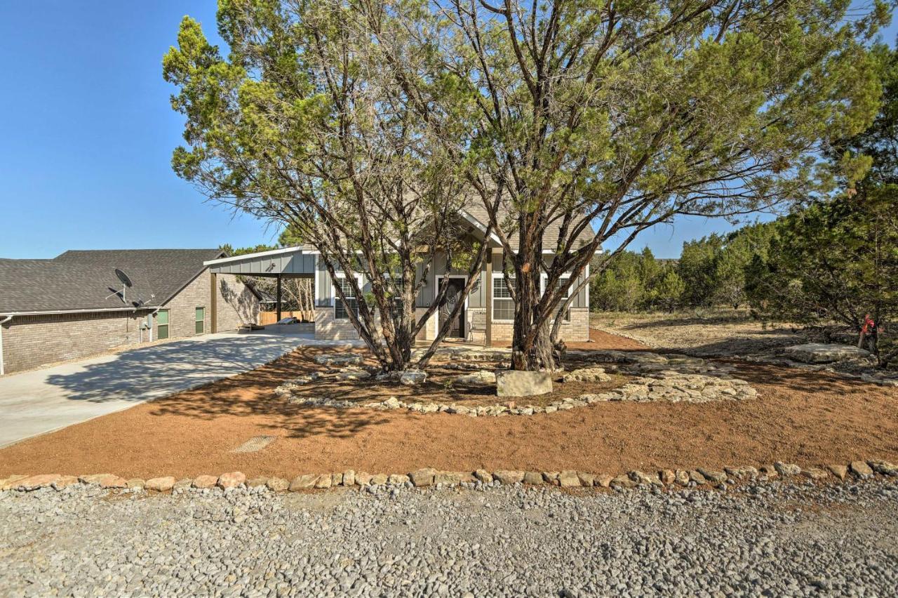 Granbury Home With Hot Tub And Furnished Patio! Luaran gambar