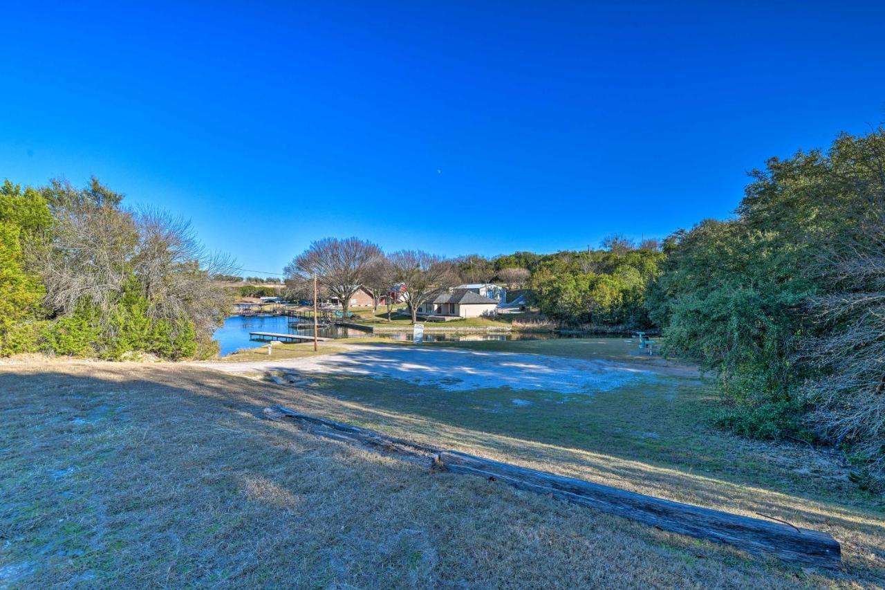 Granbury Home With Hot Tub And Furnished Patio! Luaran gambar