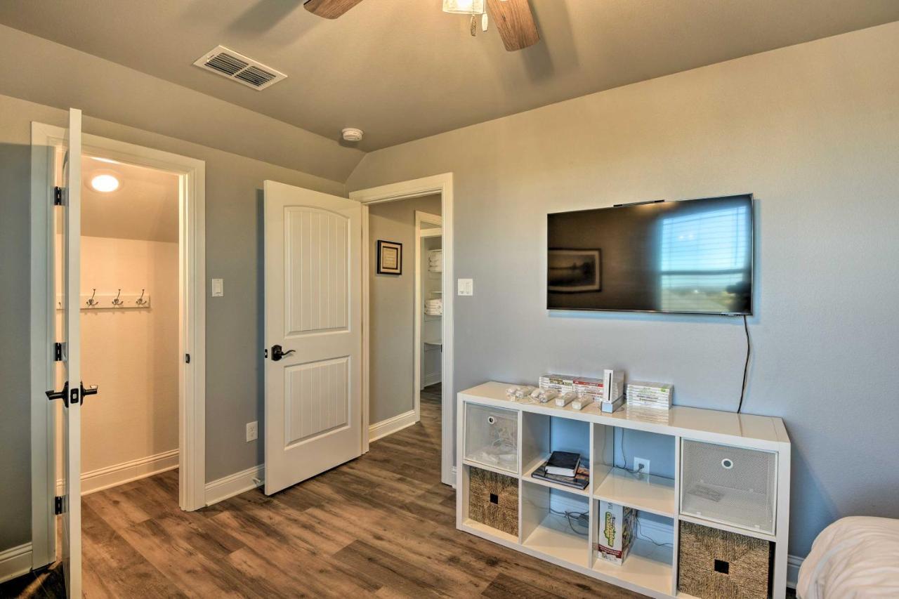 Granbury Home With Hot Tub And Furnished Patio! Luaran gambar