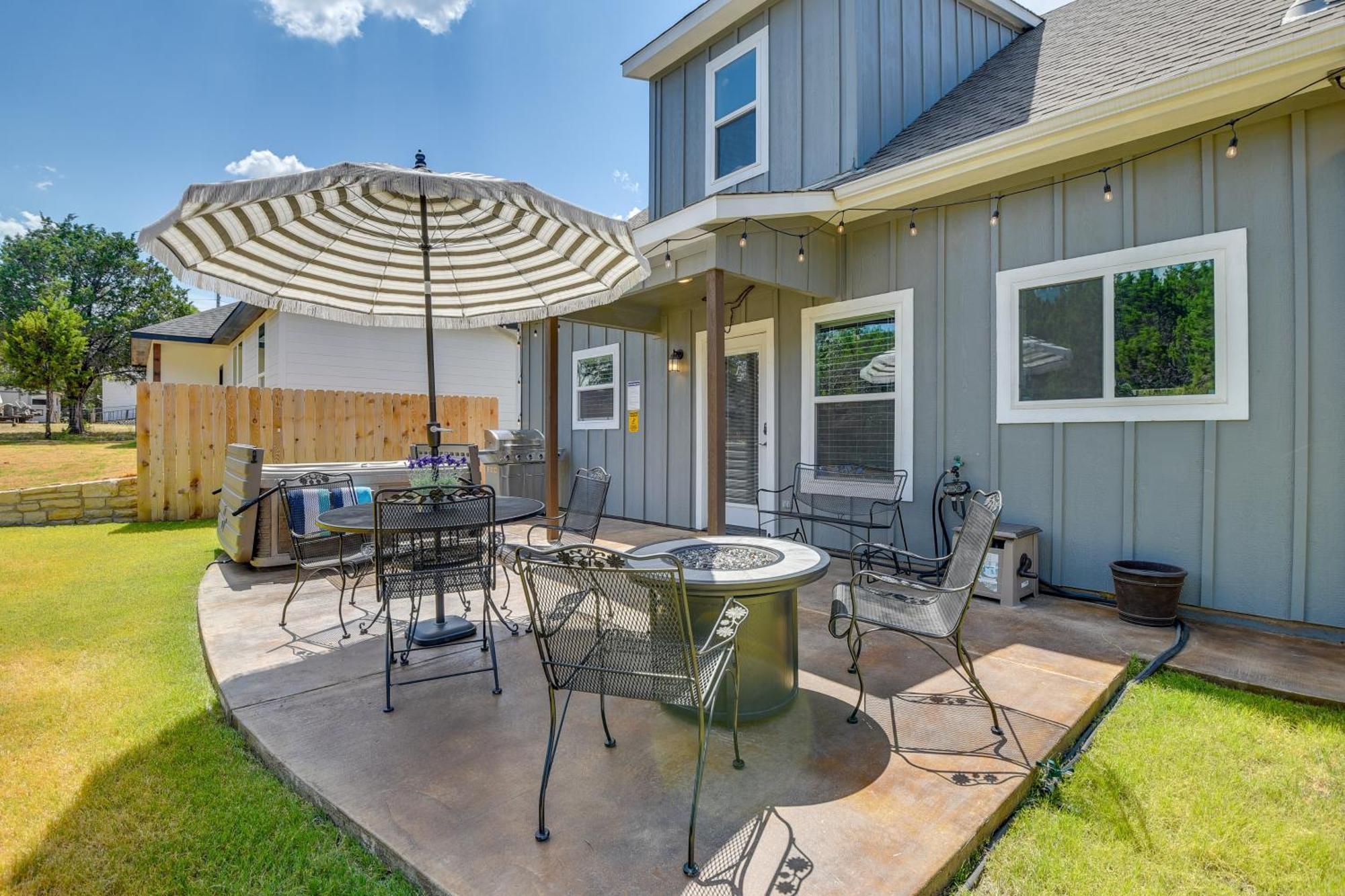 Granbury Home With Hot Tub And Furnished Patio! Luaran gambar